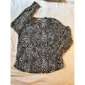 Women's Beacon Apparel Olive‎ Green Blouse Size XL